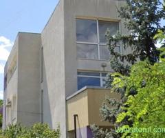 Bloc butique cu 4 apartamente, central Voluntari