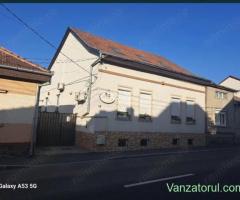 BRASADAS vinde casa in centrul orasului S+P+M Piata Mare