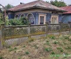 Vând casă modestă la țară comuna Potlogi județul Dâmbovița