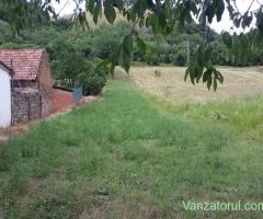 Teren de vanzare in Divici