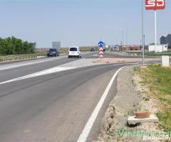 Vand teren intrav 4,5 HA,la inelul de AUTOSTRADA-Biharia si front CENTURA si sens giratoriu pe DN
