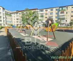 Apartament 4 camere etaj 2