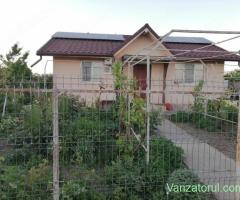 Casă de vânzare